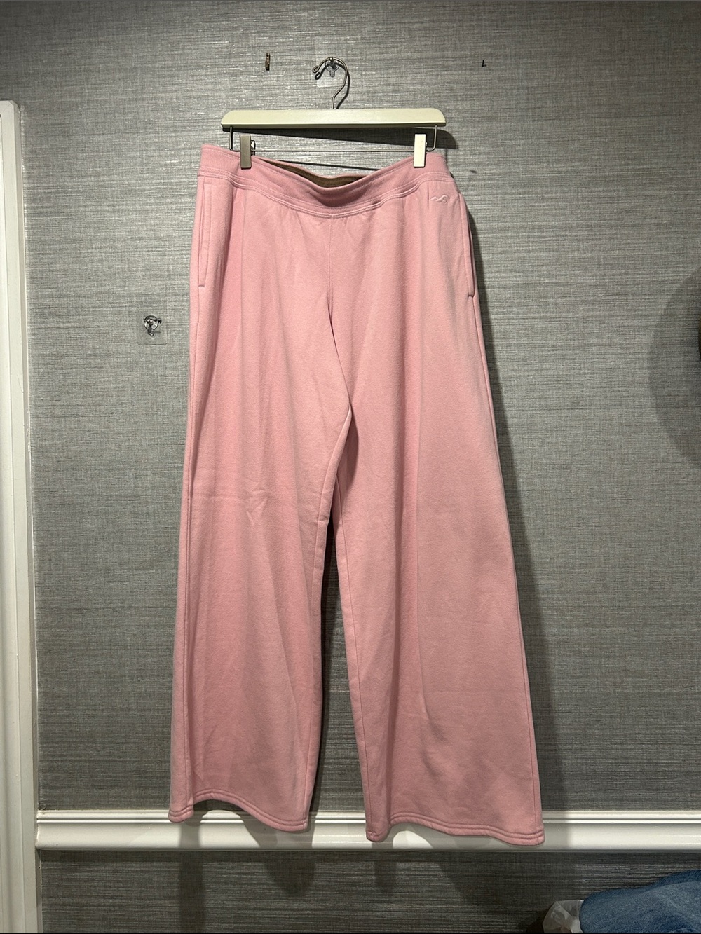 Hollister Pink Wide-Leg Fleece Pants with Side Pockets